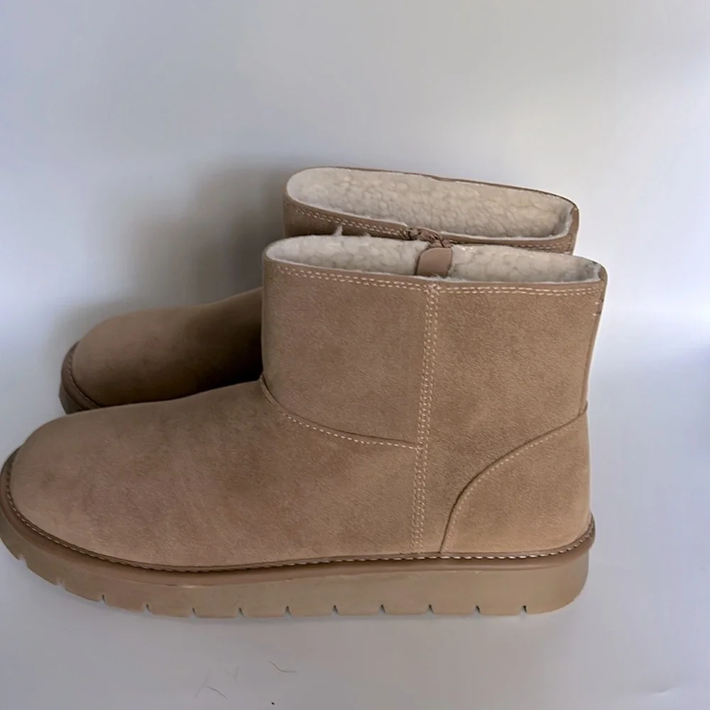 Universal Thread May Faux Suede Ankle Booties Memory Foam Zipper Closure Tan